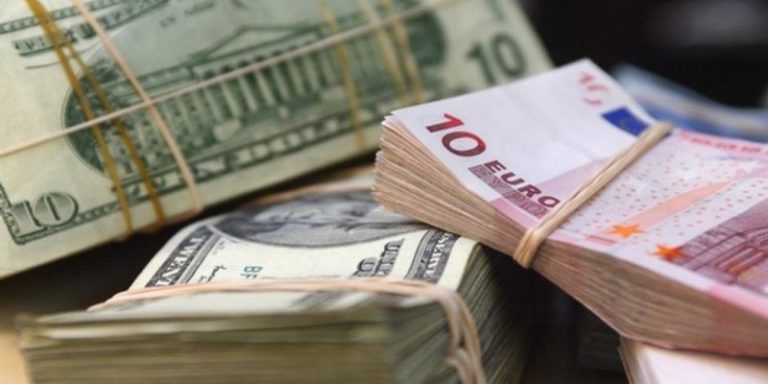 Граждане РФ нарастили валютные депозиты на 9% — до $96 млрд