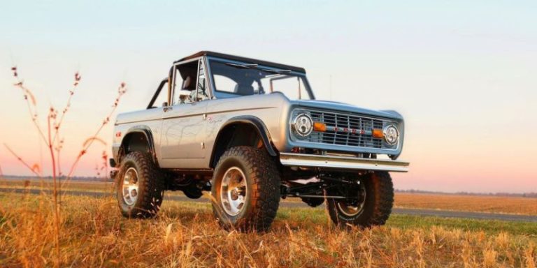 Легенда бездорожья: Ford Bronco возвращается на сцену (видео)